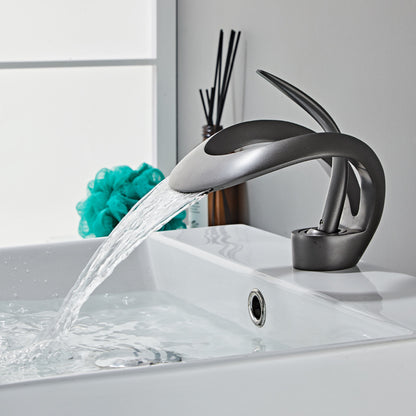 French Style Brass Hot and Cold Faucet